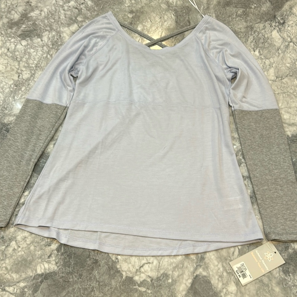 Long sleeve shirt